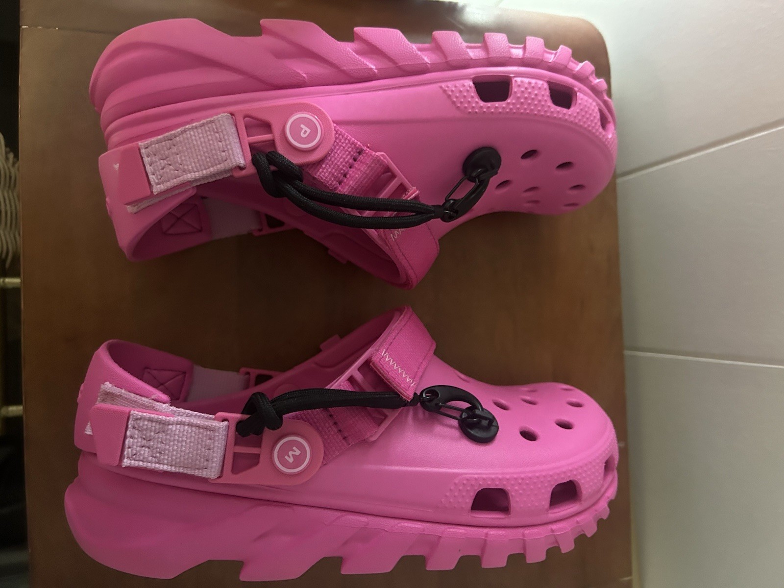 Post Malone x Crocs Duet Max Clog II Pink W8 M6 Limited Edition EUC