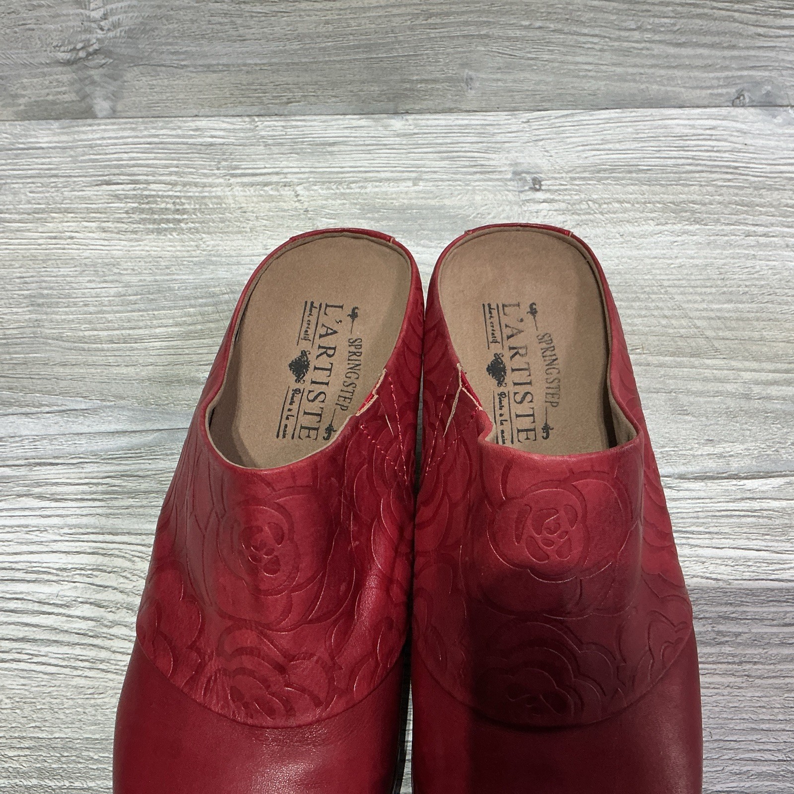 L’Artiste Spring Step Womens Dark Red Leather Mule Clogs Bande 37 EU US 6.5 / 7