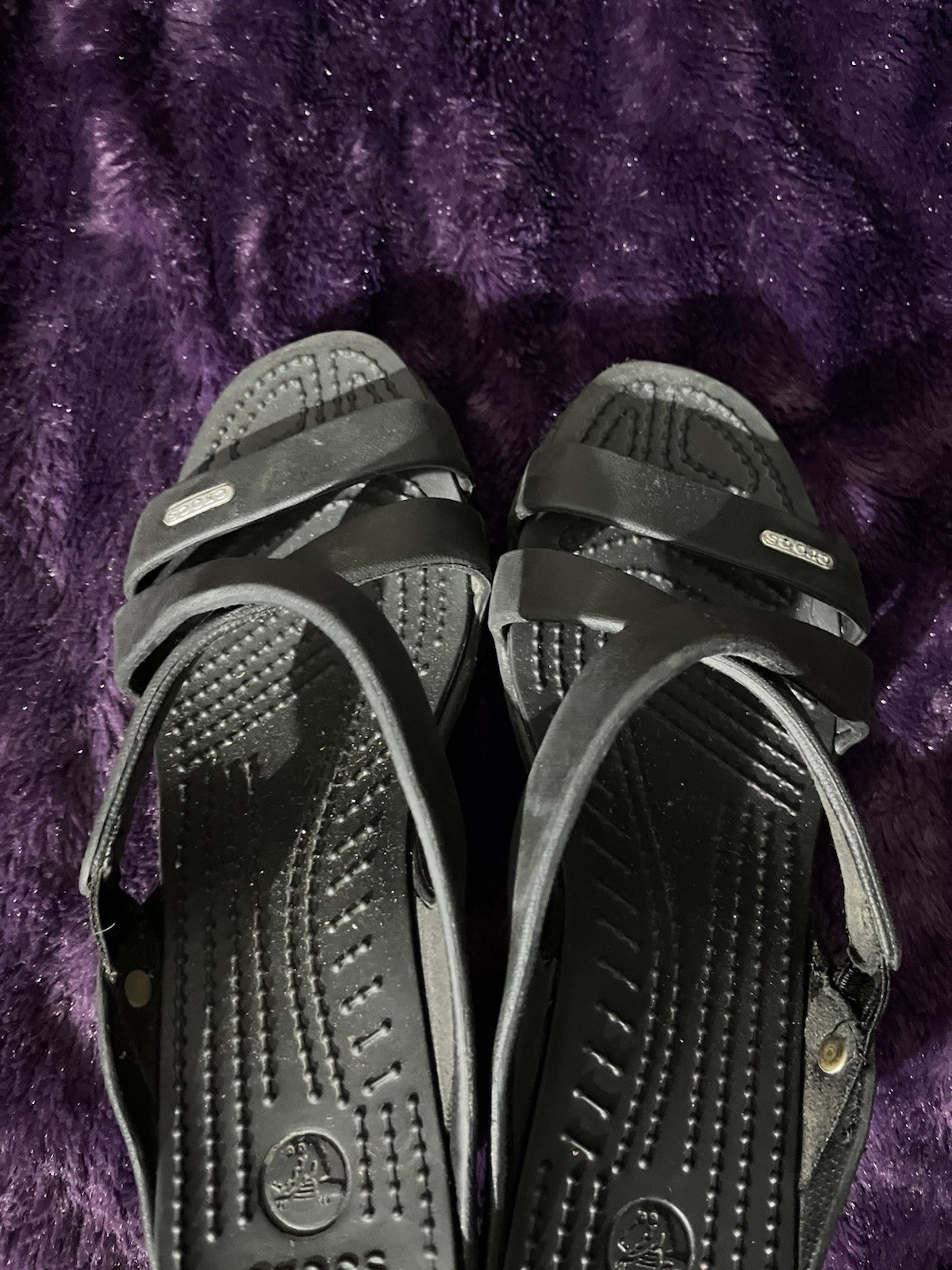 Crocs Women’s Black Strappy Wedge Slip-On Sandals Synthetic Upper Size 8
