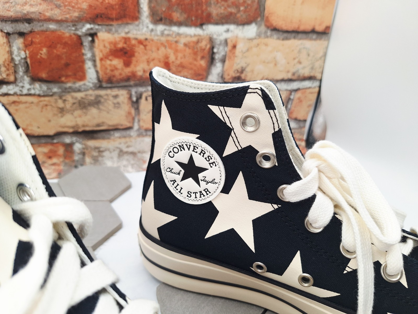 Converse Chuck Taylor 70 All Star Lift Platform Hi Large Stars Women Sz 9 Shoes