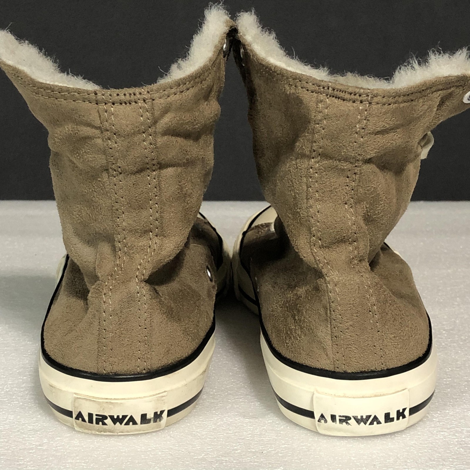 Airwalk Shoes Womens Size 6.5 Brown Suede High Top Fleece Lined Skate Sneakers
