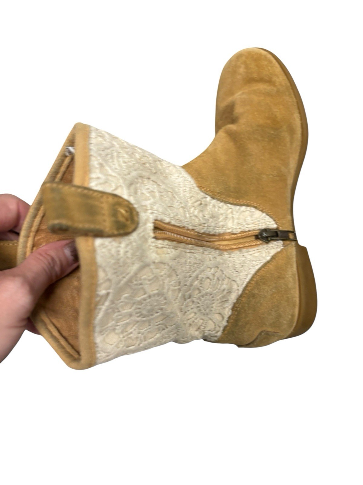 UGG Dahlia Lace Suede Beige Brown Western Boots Size 5