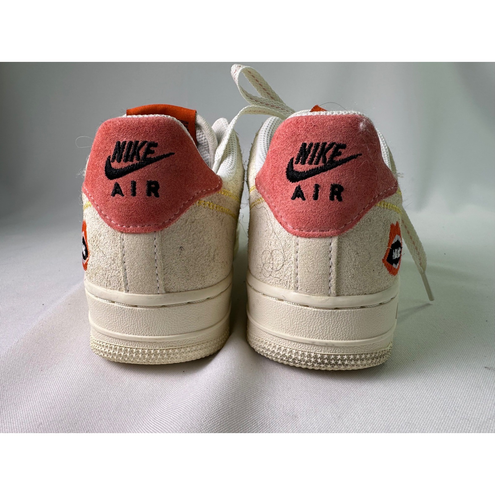 Nike Air Force 1 07 Low Peace Rock N Roll White Sail Cream Suede Women Size 7