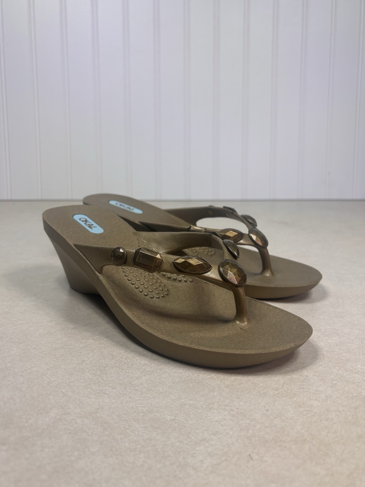 Oka B Alexa Jeweled Wedge Sandal Bronze Metallic Heel Flip Flop Womens S 25036