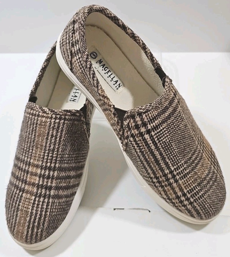Magellan OutDoors Shoes Loafers Slip Ons Women Size 10B Brown Plaid.
