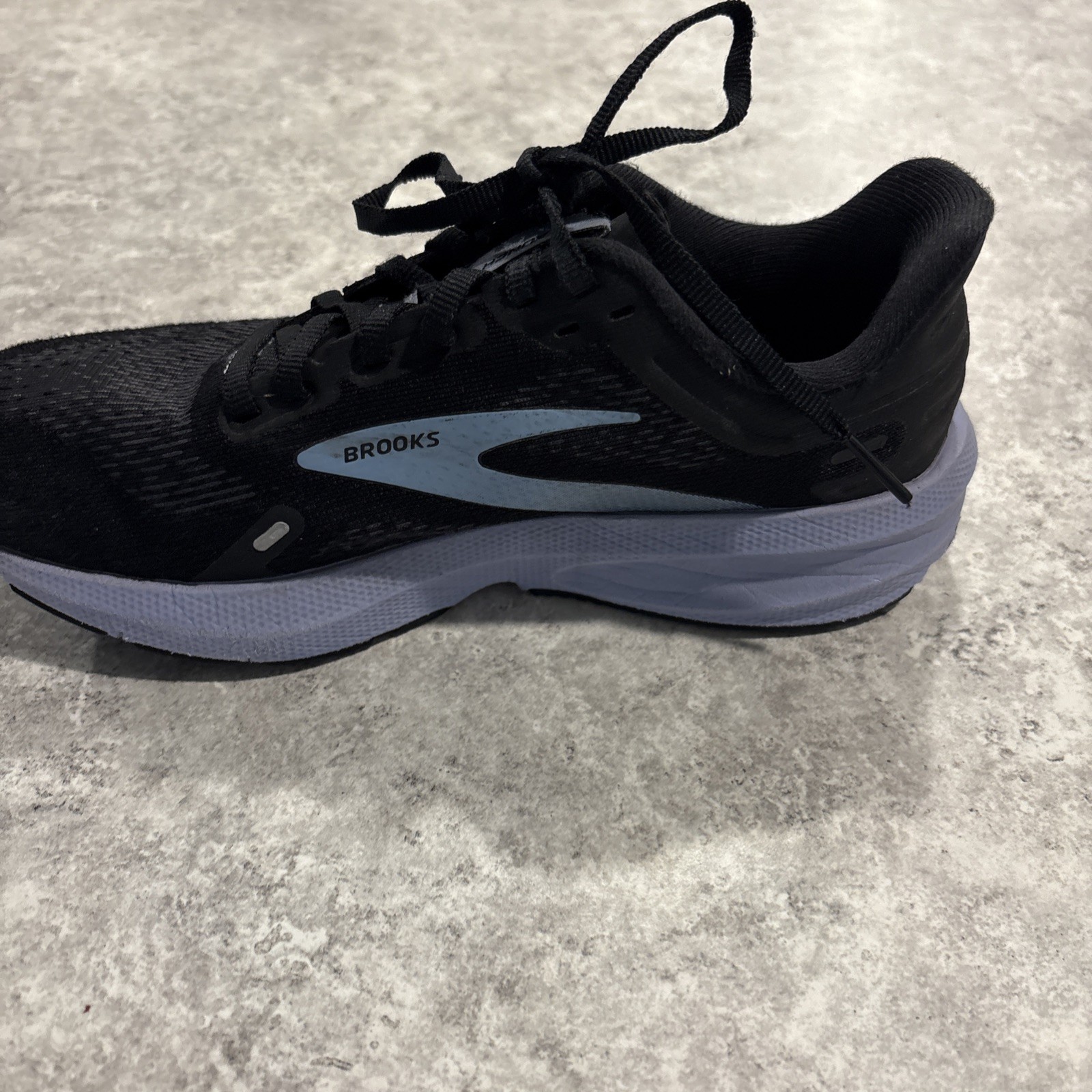 Brooks Launch Woman’s 6 Shoes Running Walking Sneaker Black Blue 1203731B060