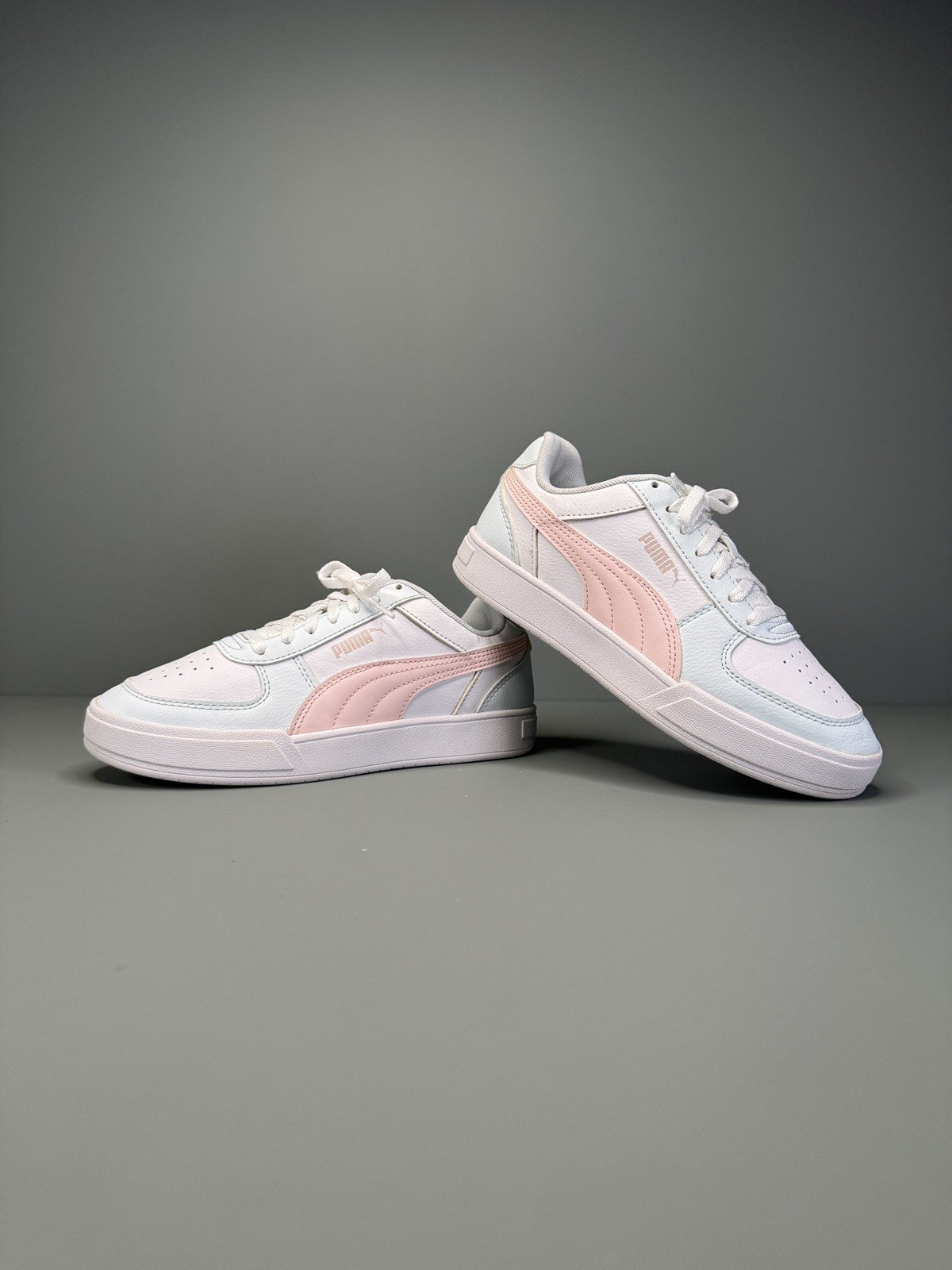 Puma Caven 2.0 Women’s Size 4 White Pink Casual Sneakers Excellent