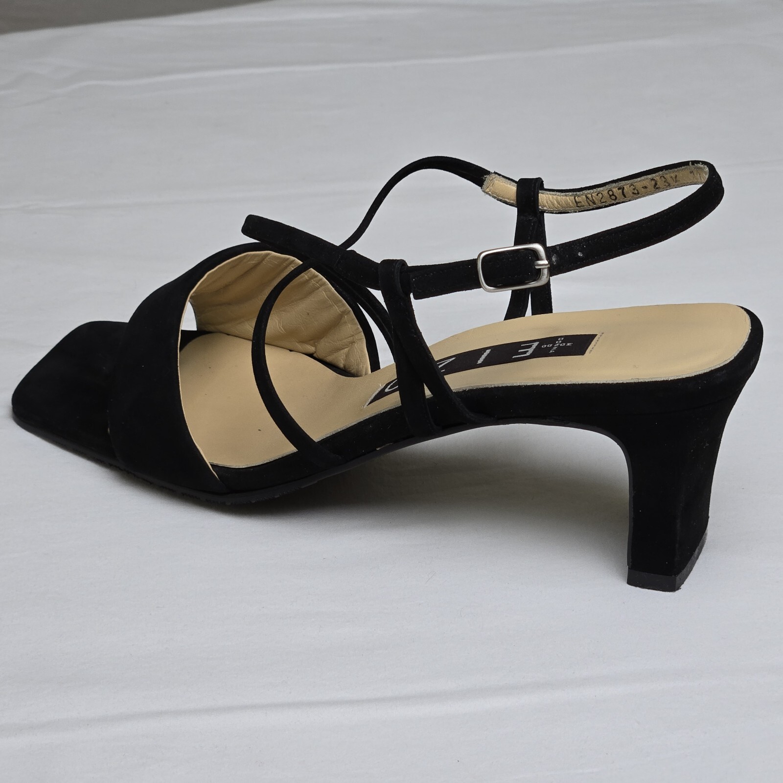 EIZO Wms Black Leather Sandals/Heels US 7/EU 37.5 JAPAN Elegant Strappy Designer