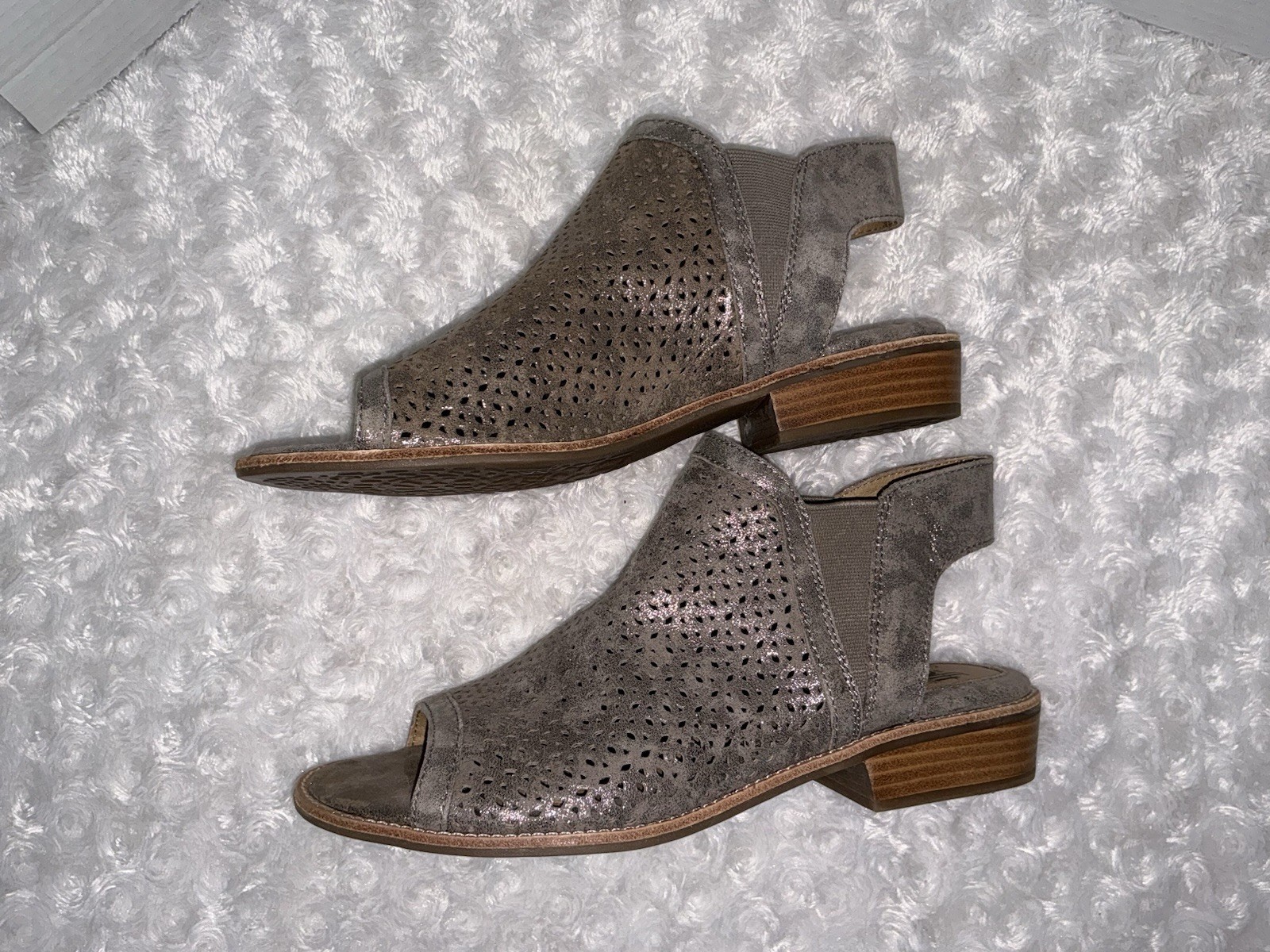 Sofft Womens Slingback Peep Toe Sandals Glitter Leather Gray Silver 10