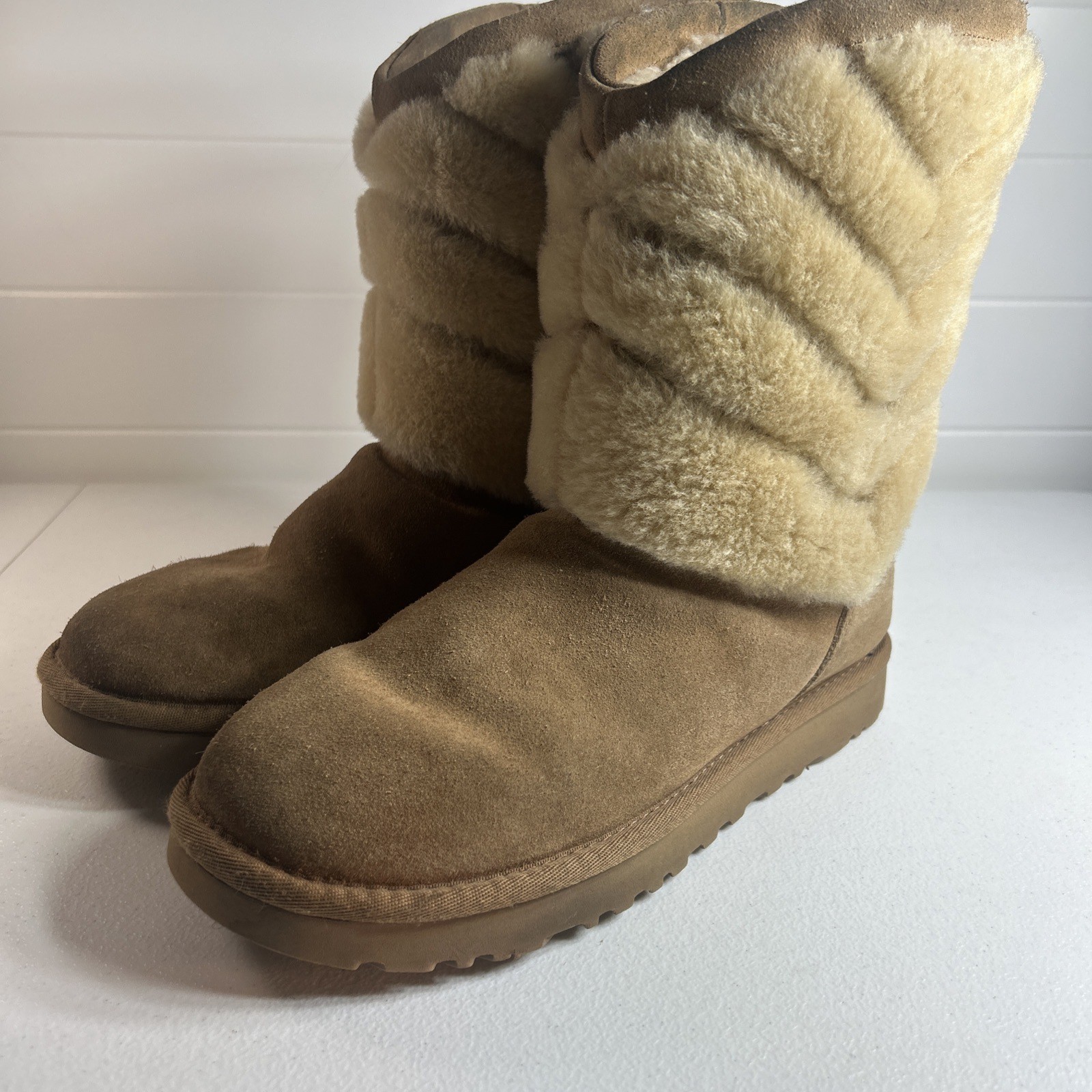 UGG Tania Boots Womens Size 7 Suede Sheepskin Chestnut Mid Calf Fur