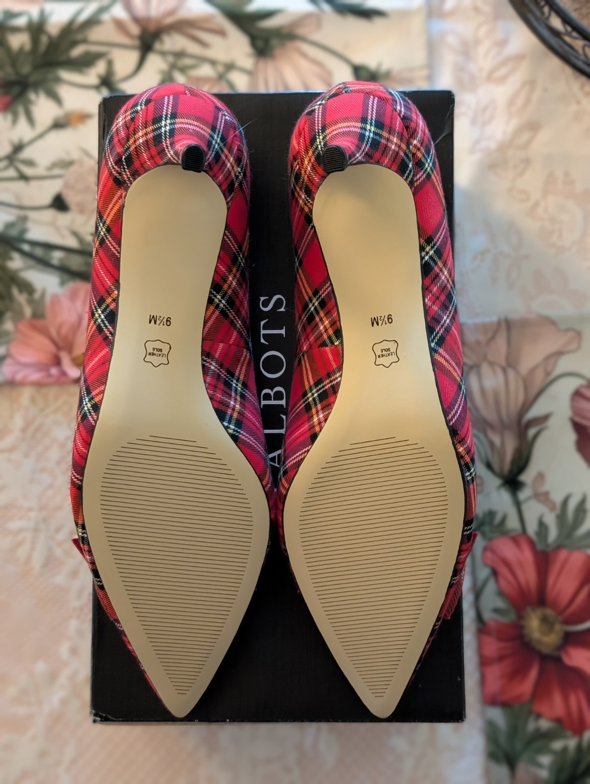Talbots Red Multicolor Plaid Bow Pumps Kitten Heel Pointed Toe Fabric 9.5M