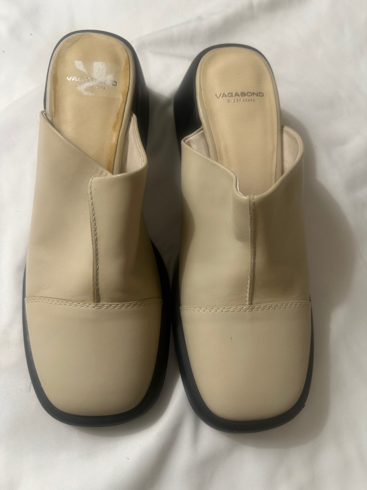 VAGABOND SHOEMAKERS Ansie mules beige leather Flare heels square toe SZ 39