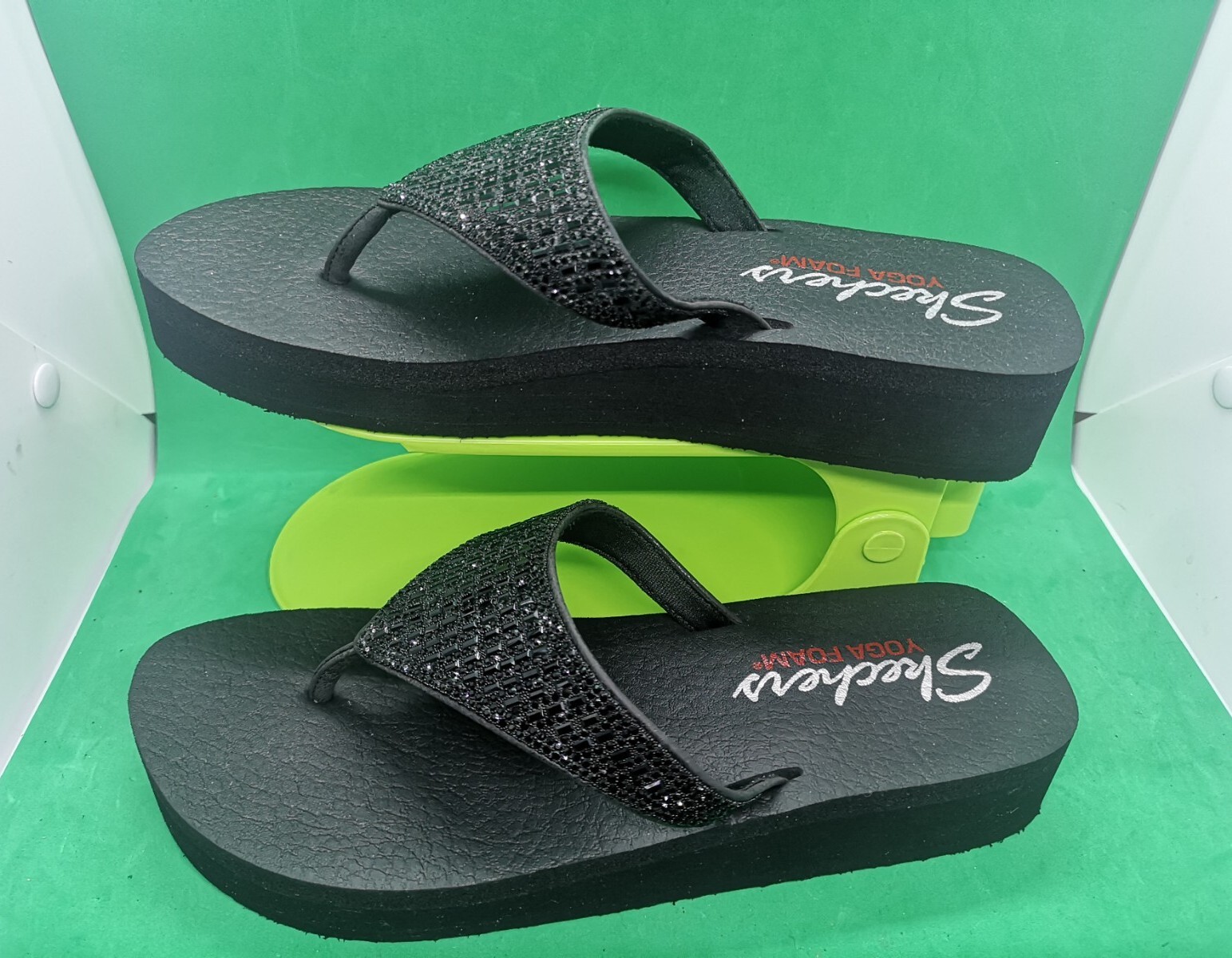Skechers Yoga Foam 31601 Slip On Thong Flip Flop Sandals Women Sz 10 Black bling