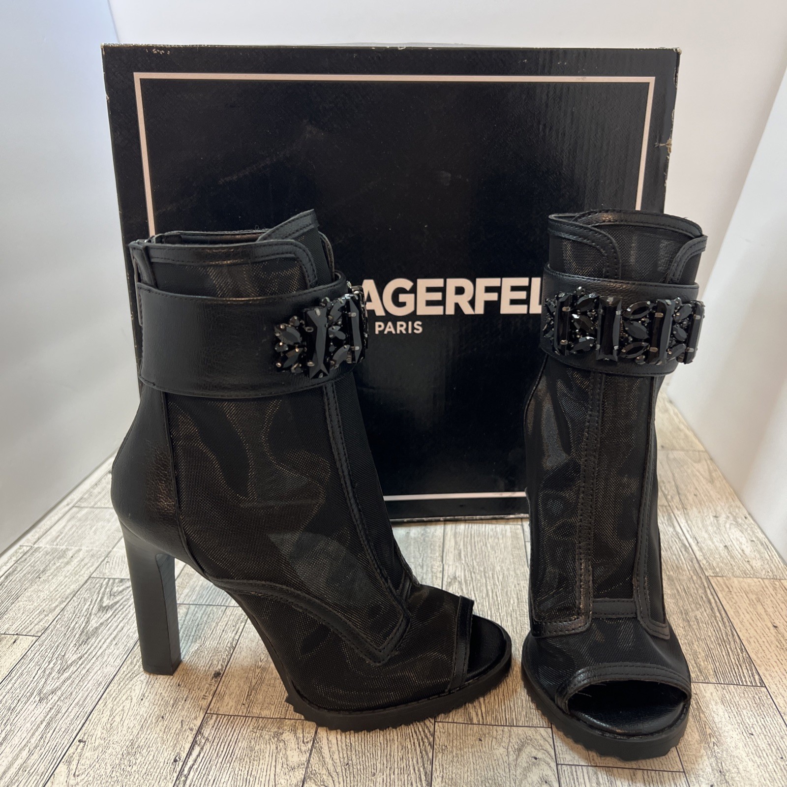Karl Lagerfeld Paris Blayze Lug Sole Booties – Black, sz 5M NIB