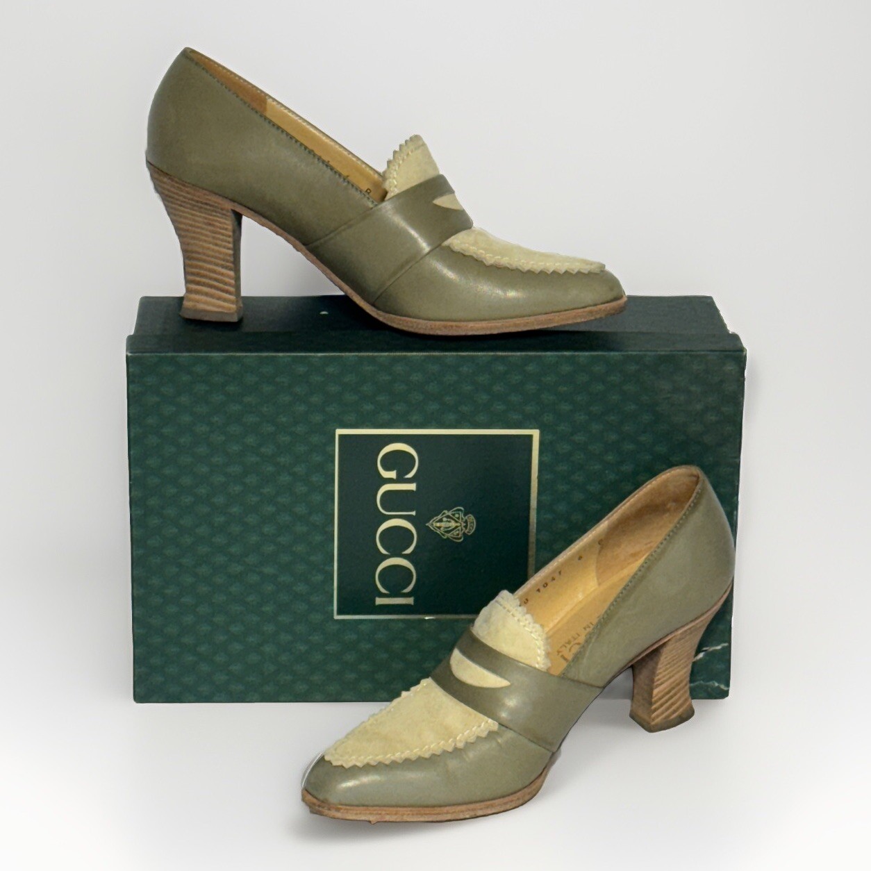 Vintage GUCCI Penny Loafer Green Leather Light Green Suede 2.75 in Heel Sz.6 B