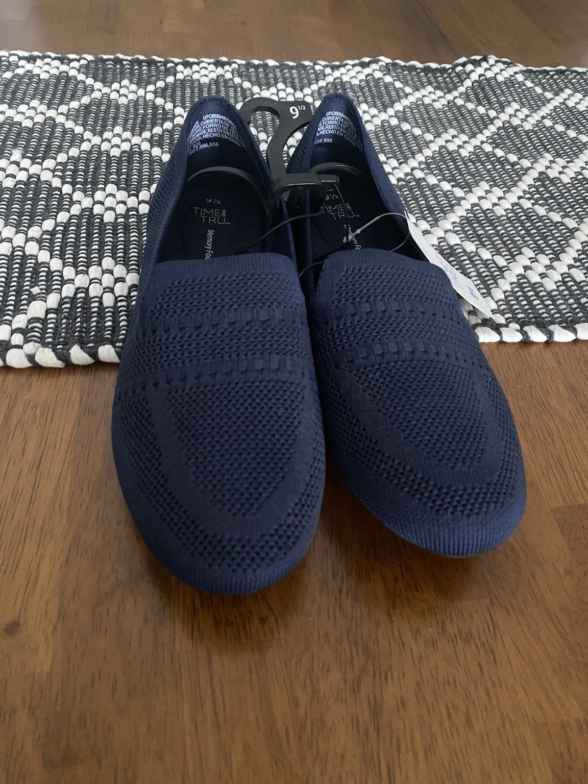Time and Tru Memory Foam Knit Slip-On Loafer Flats Navy Women’s US 9.5