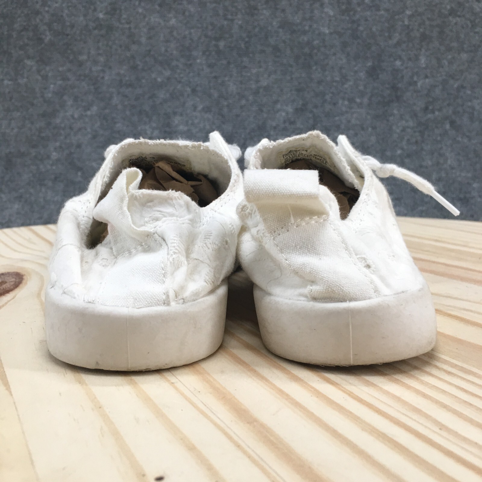 Magellan Outdoors Shoes Womens 7 B Scrunchback Sneakers White Comfort Cap Toe