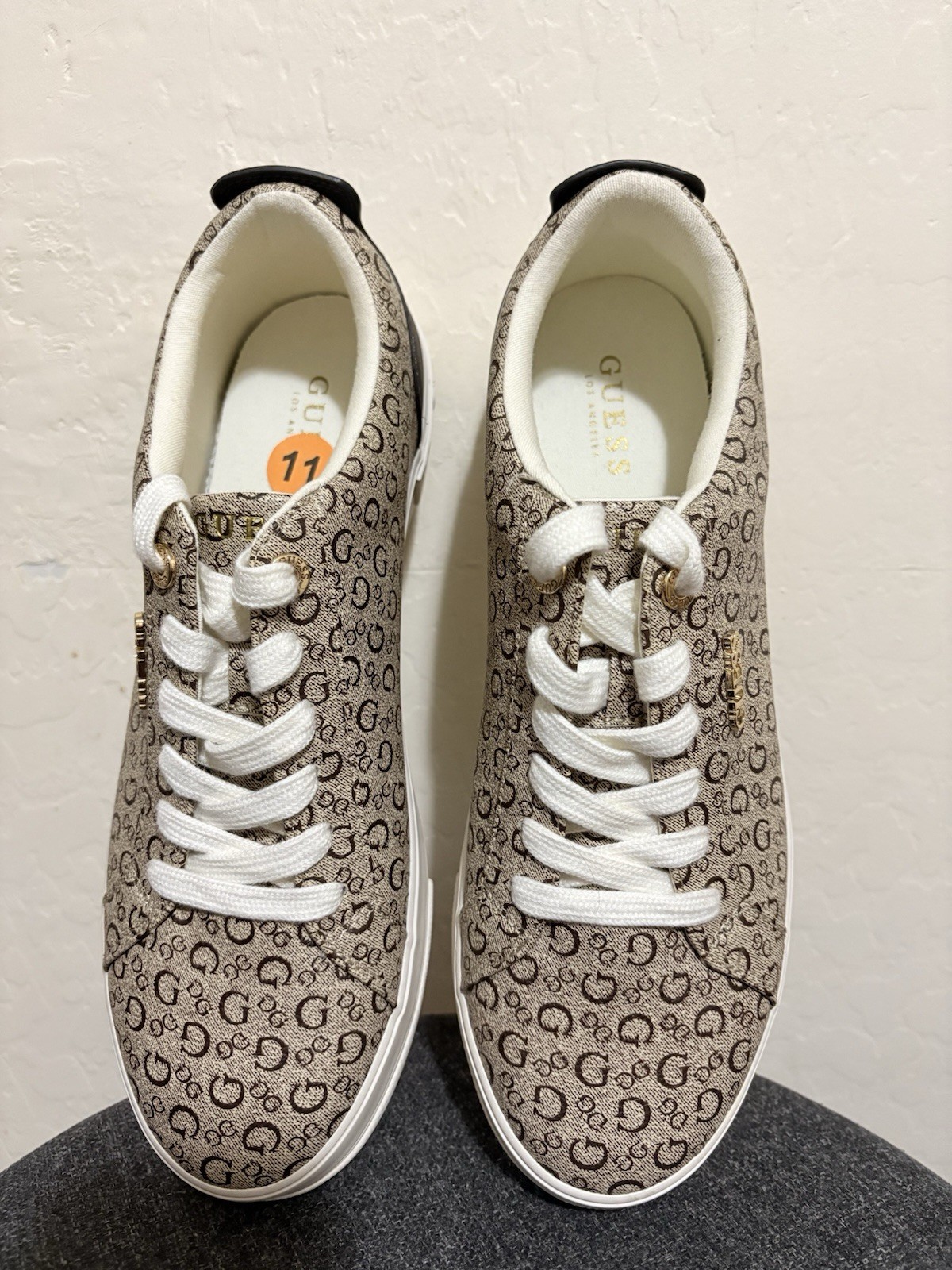 GUESS Logo Monogram Lace-Up Sneakers Beige/Black/White women’s US 11 M