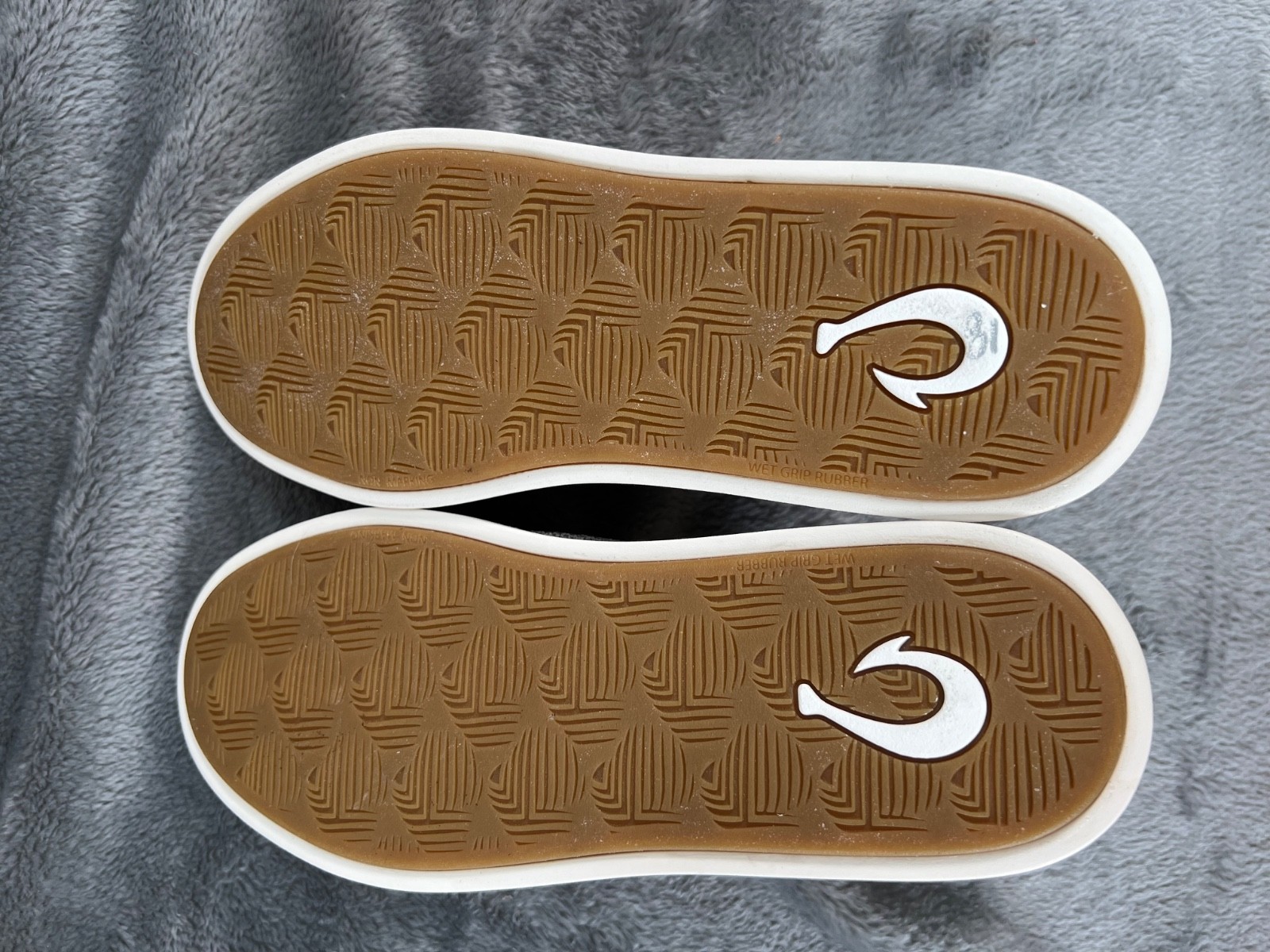 OluKai Pehuea Lī Sneaker Womens US 6.5 EU 36 Gray Slip On Or Lace Up New