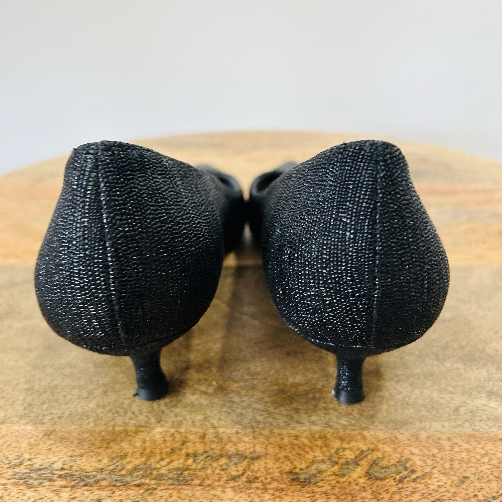 Vintage 1990s Black Stuart Weitzman Textured Poco Kitten Heels Size 8.5