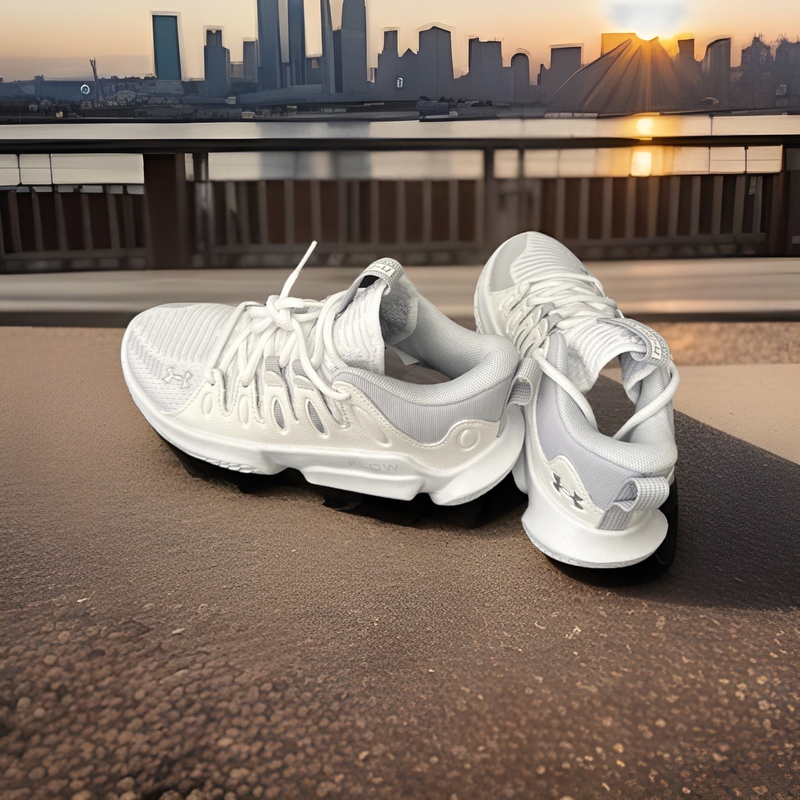 Size-6 Under Armour Women White Color Uk 3.5 Eur 36.5 Cm 23