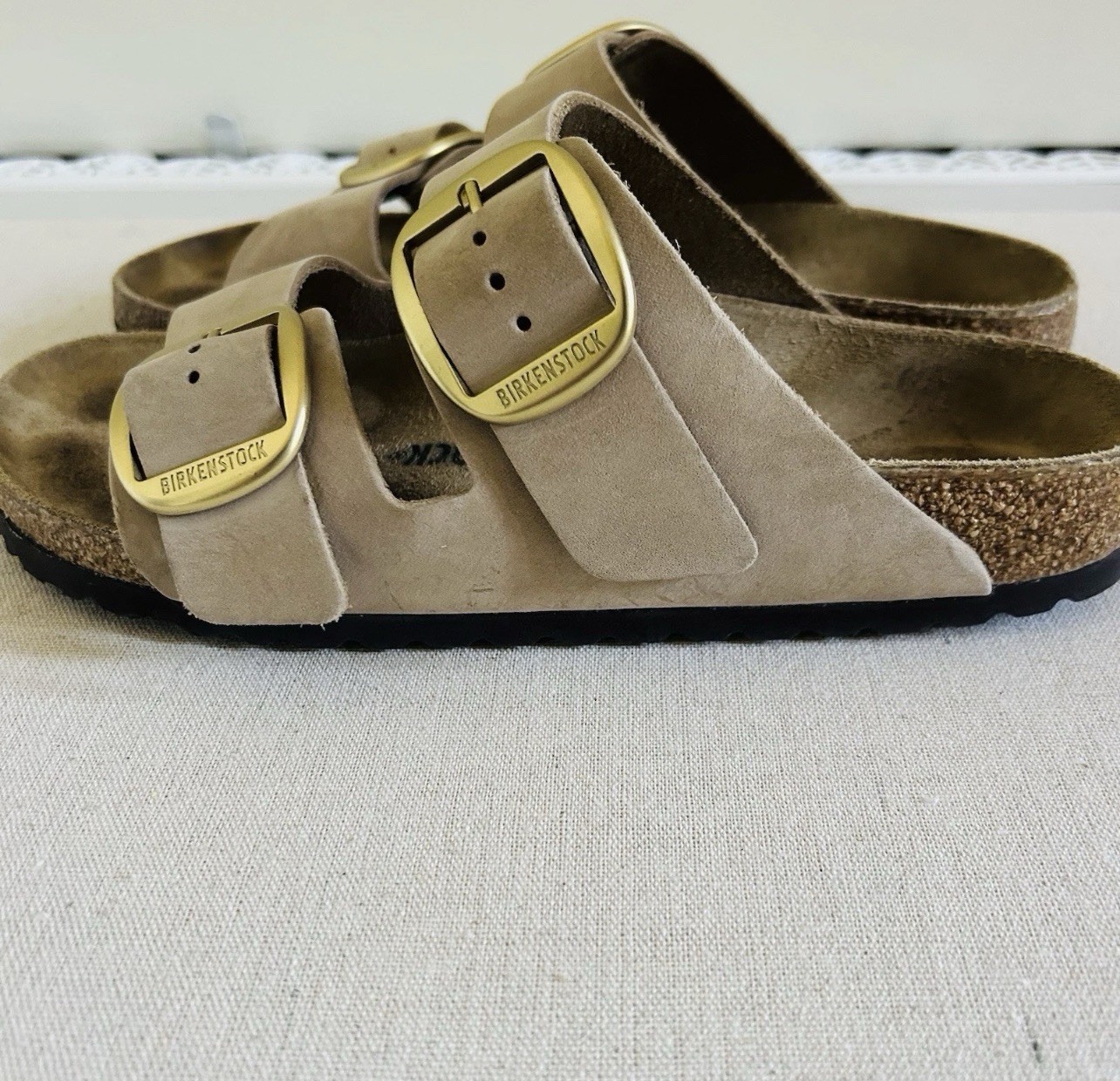 Birkenstock Arizona sandals Gold Big Buckle Sandcastle Nubuck size 39 Excellent