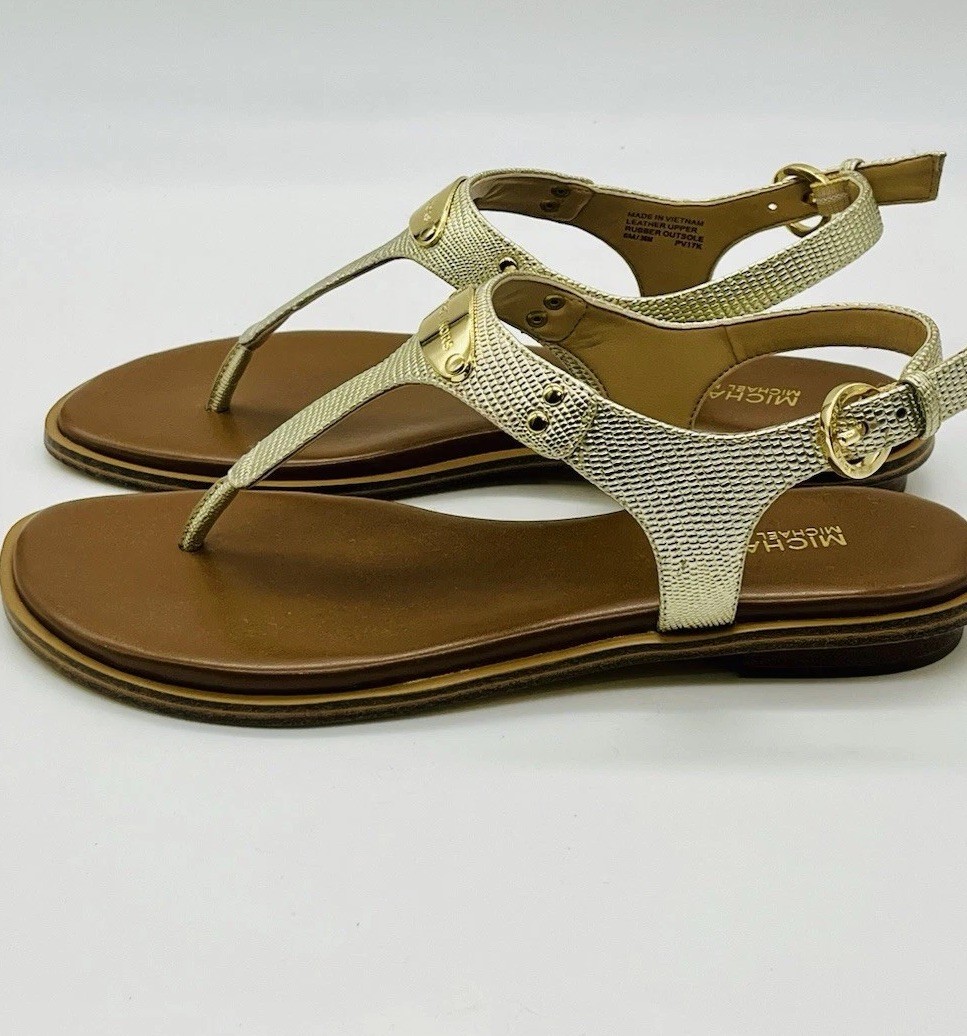 Michael Kors womens Mk Plate Thong Pale Gold zise 6