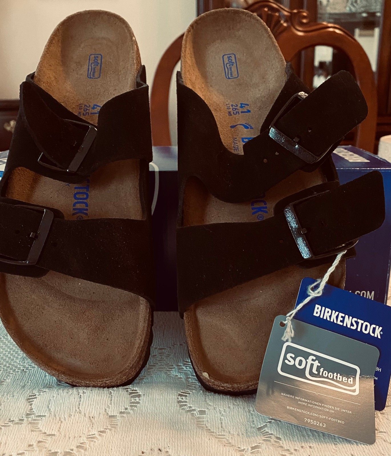 Birkenstock Arizona Sandals Black Suede / 41 Narrow / Soft Footbed / NEW IN BOX!