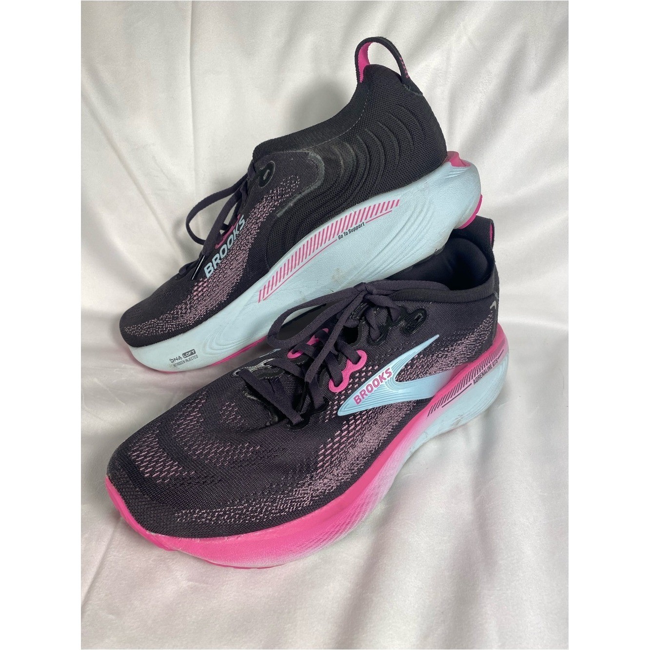 BROOKS Adrenaline GTS Running DNA Loft Nitrogen Injected, Pink, black size 12