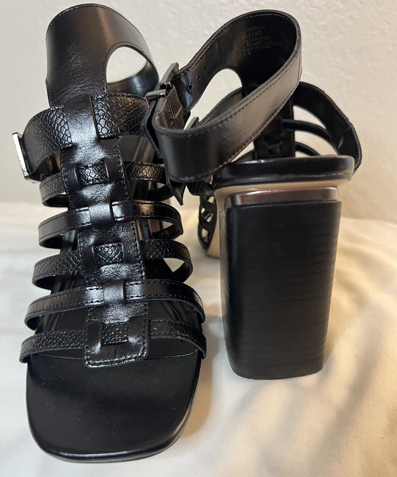 Vince Camuto Hicheny