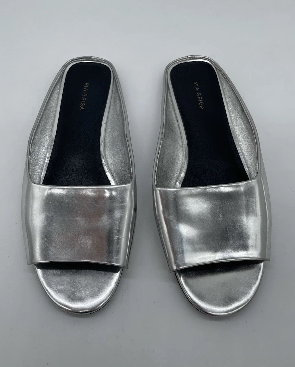 VIA SPIGA Hana Slides Silver Metallic Chrome Flats Open Toe 6.5M Patent Leather