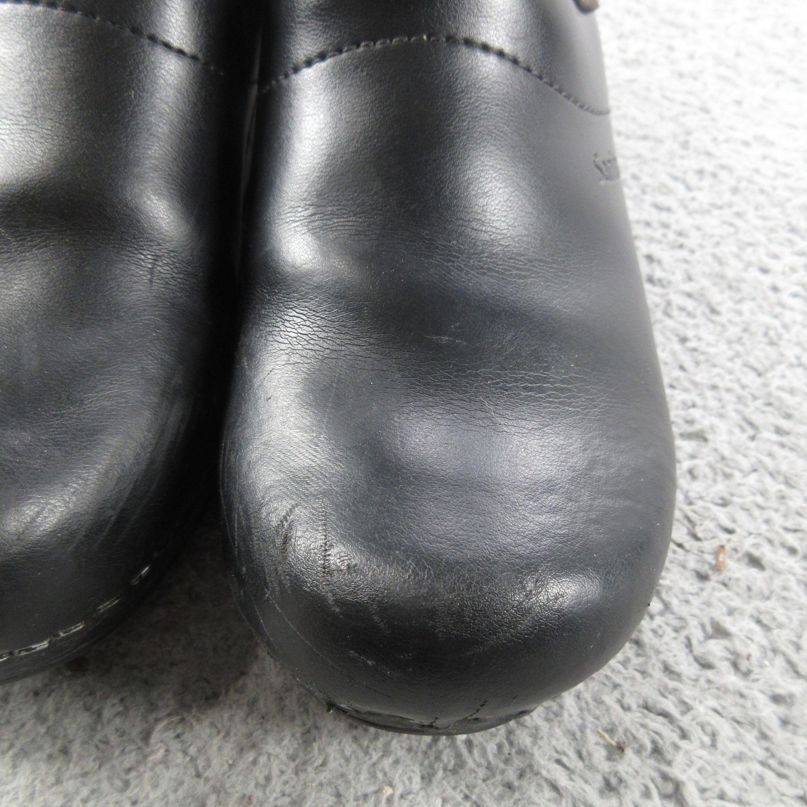 Sanita Shoes Womens 37 Black Leather Slip On Clogs Non Slip Workwear Comfort
