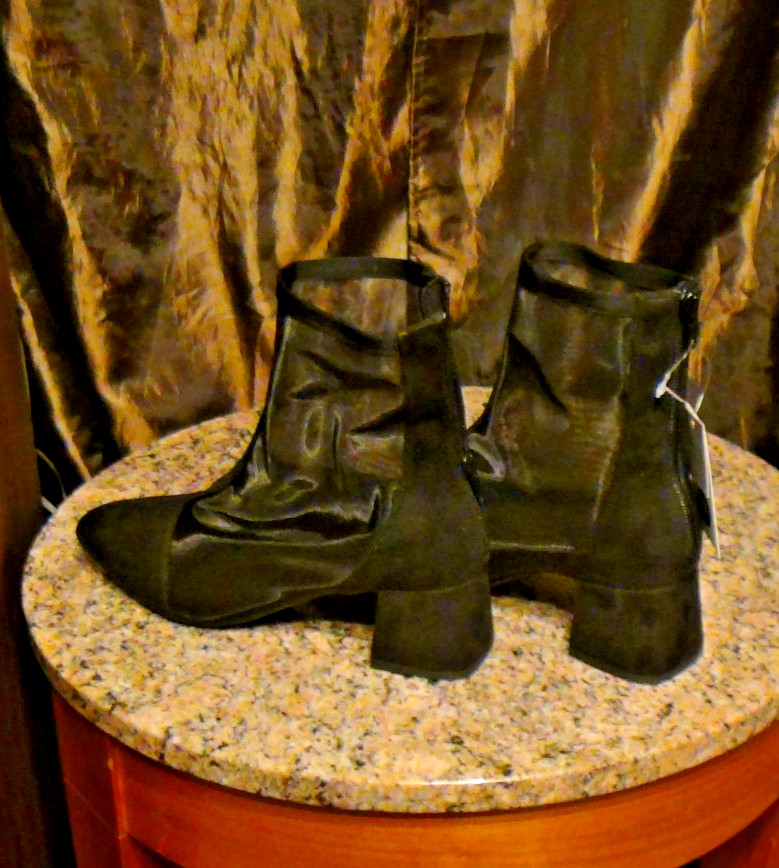 Women’s Celaena Mid-calf 1.75″ Heel See-thru Boots Size 9 Black A New Day