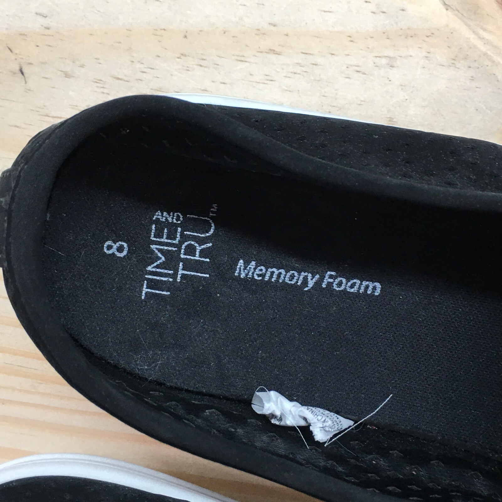 Time And Tru Shoes Womens 8 Memory Foam Casual Perf Slip On Flats Sneakers Black