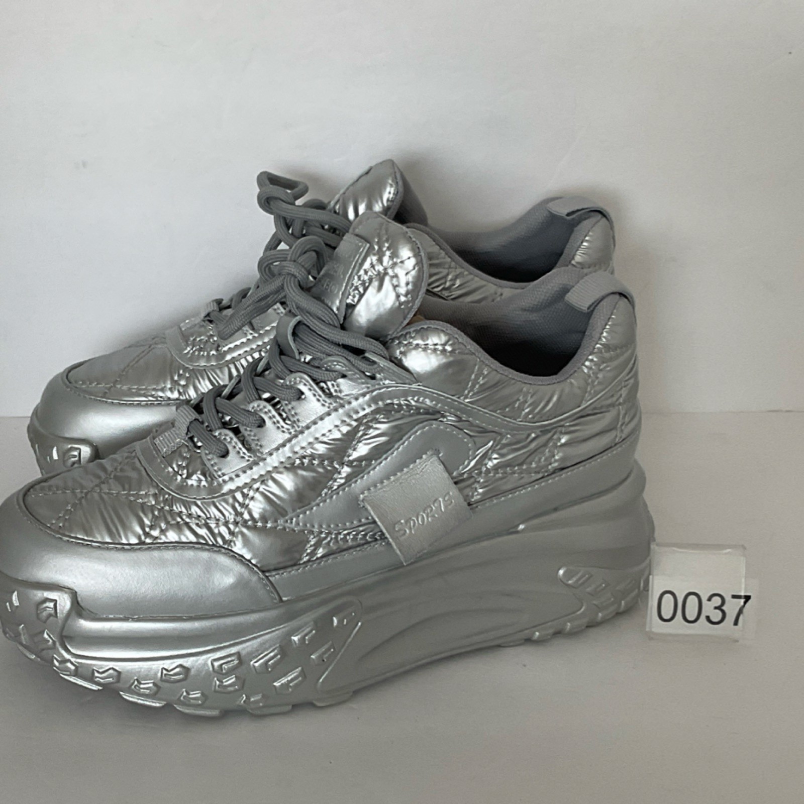 Women’s MIGNHIA Silver Quilted Lace Up Athletic Sneakers Low Top Synthetic