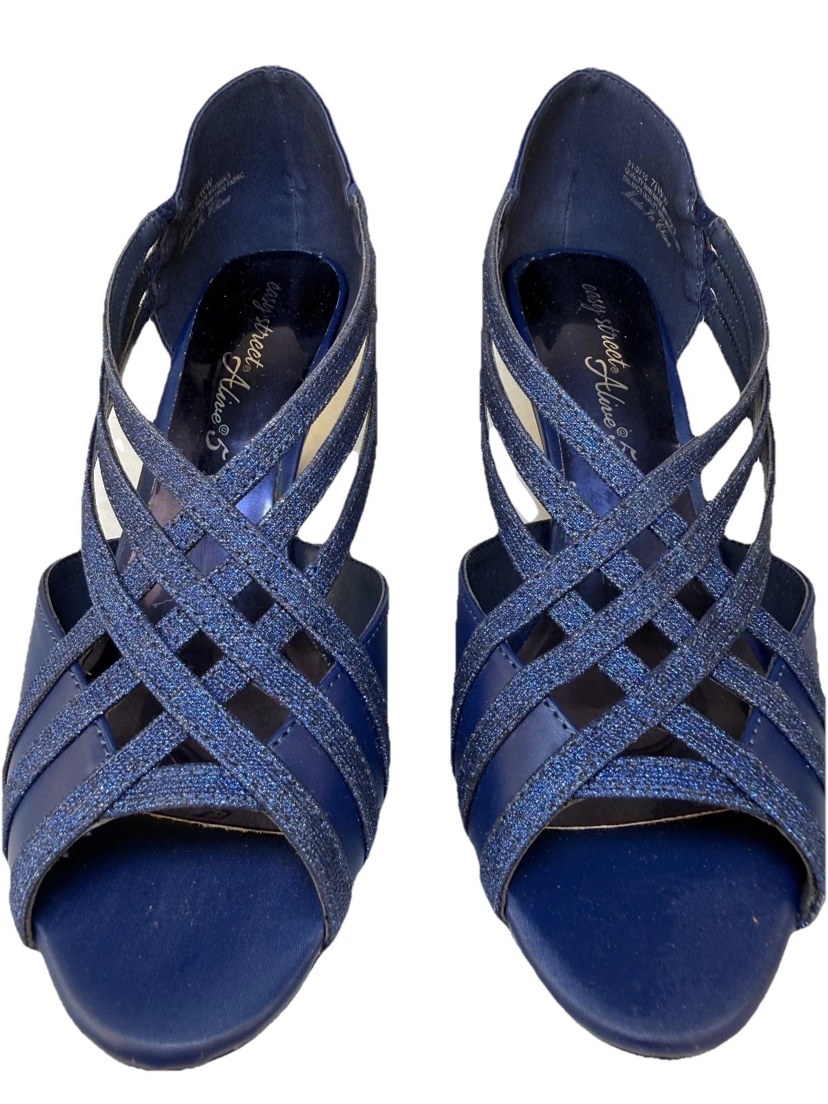 Easy Street Strappy Heels Woman’s 7WW Navy 2.5in Heel Wide Dress Shoes NWOB