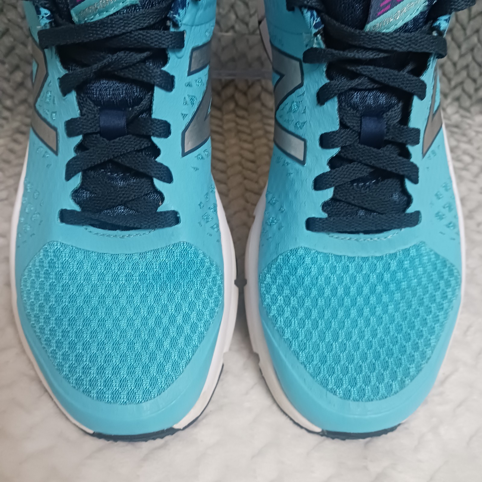 New Balance 771 V2 Women’s Running Sneakers Shoes Aqua Blue Size 8.5