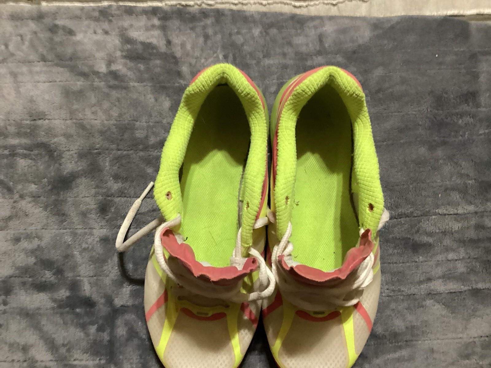 Nike Airmax Size 6 .5 Youth Or A Women’s Size 8