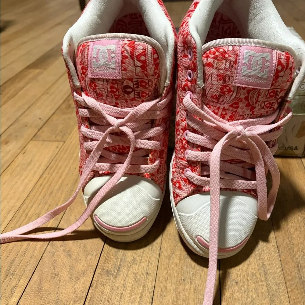 DC FROST Pink and White Sneakers. Limited Edition.