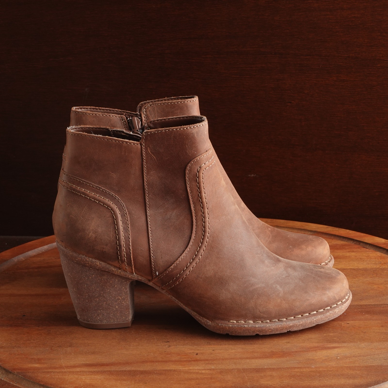 Clarks Boots WMS SZ 9.5M Brown Carleta Paris Leather Ankle Coastal Cowgirl Boho