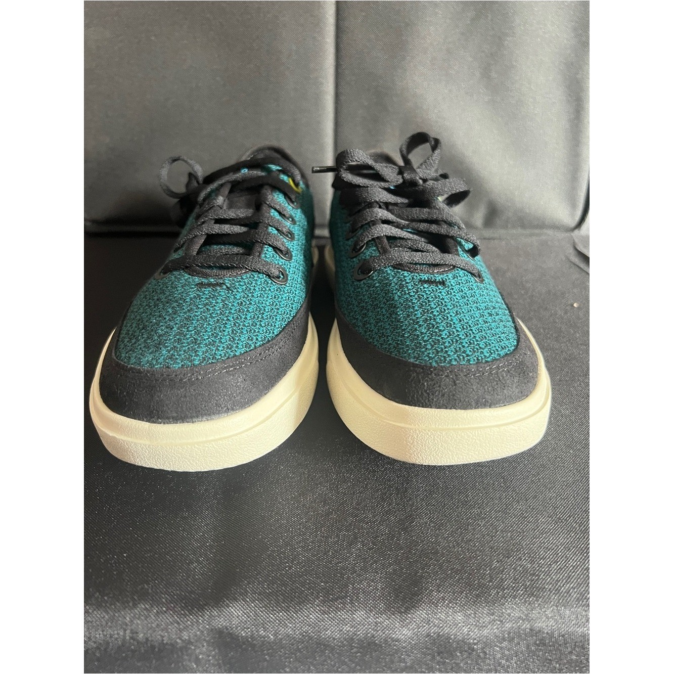 Allbirds Women’s Wool Piper 2 – Teal Sneakers with Black Trim – size 10