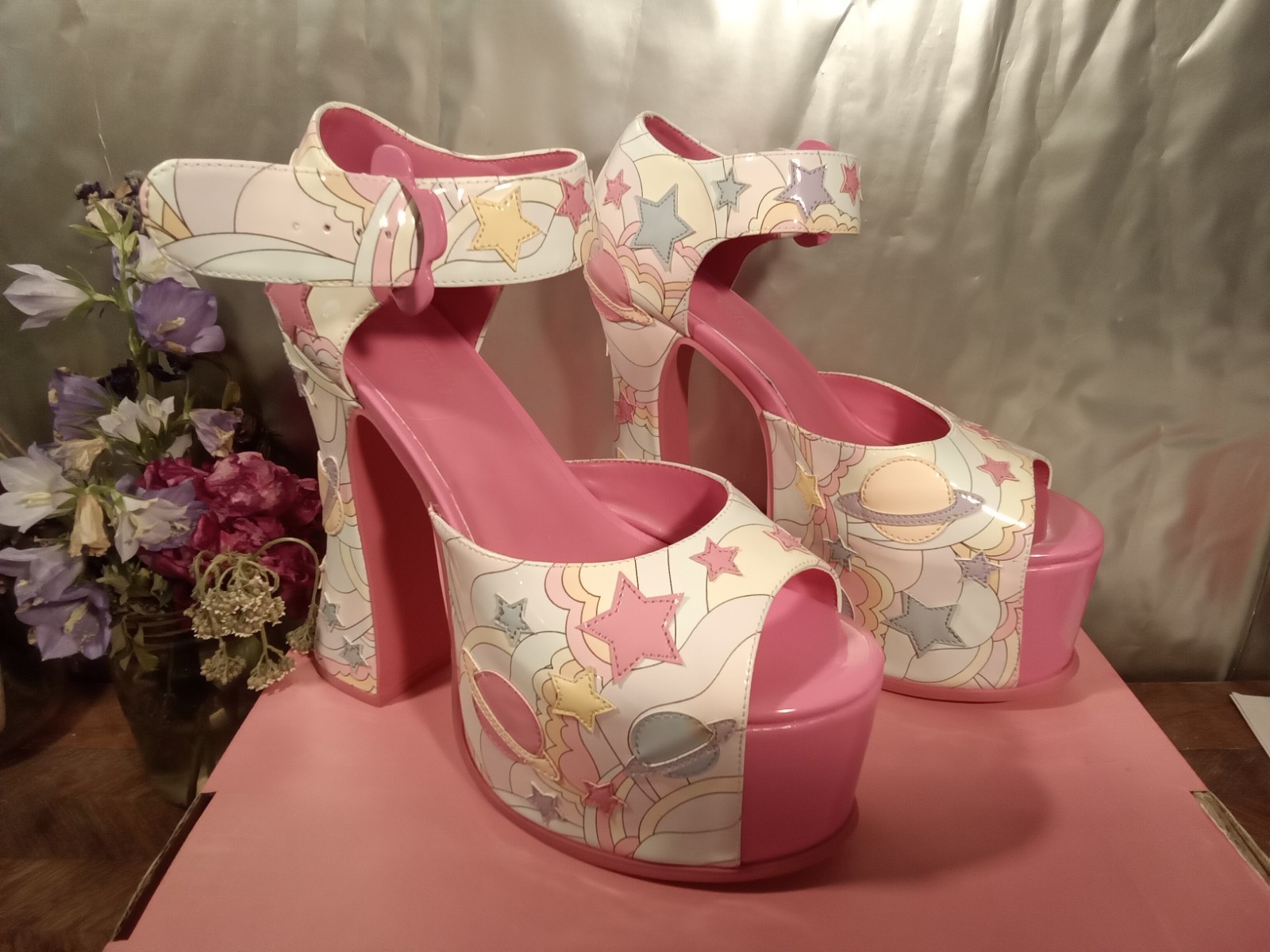 Sugar Thrillz GROOVY GALAXY Platform Heels – Size 9M ST21-138