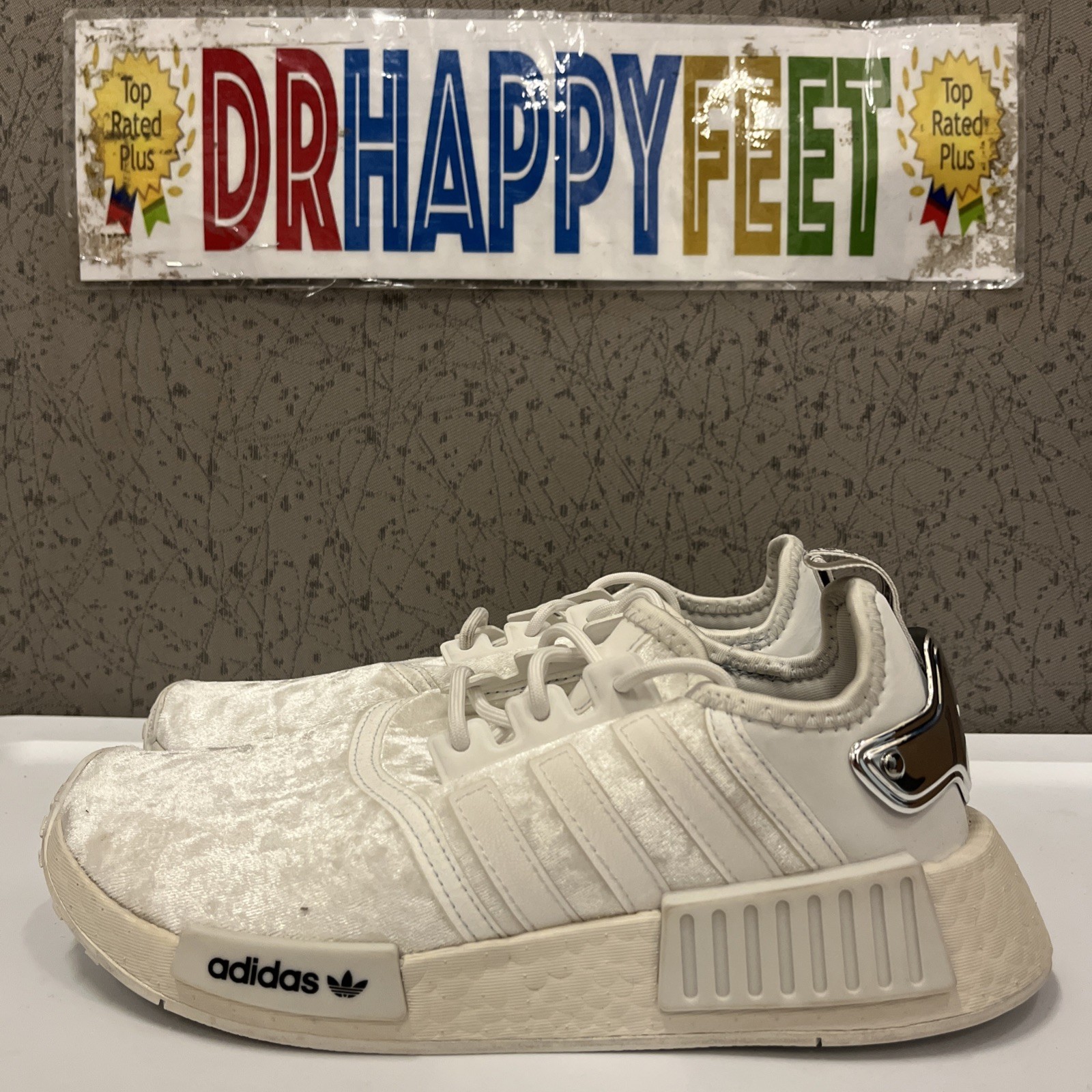 Adidas Originals NMD_R1 Women’s Casual Shoes Size 7 White GW5681