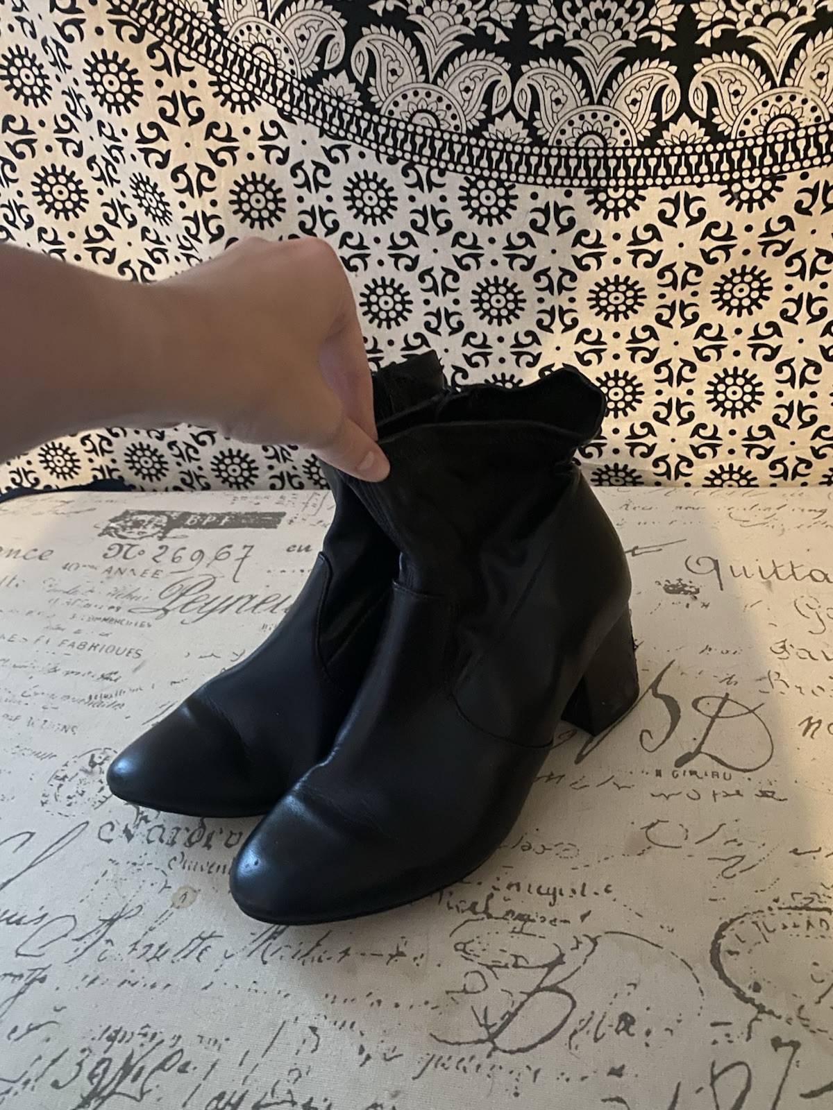 Women’s Black Ankle Bootie Boots Round Toe Block Heel Solid Zip Closure