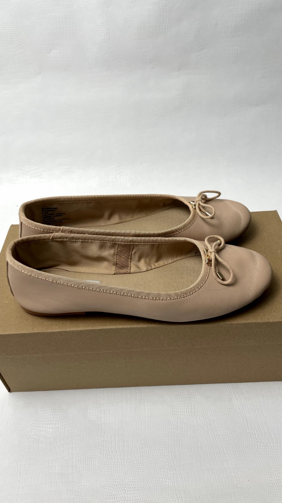 STEVE MADDEN Blossoms Ballet Flats Natural Leather Nude Women’s 6.5 w/ Box