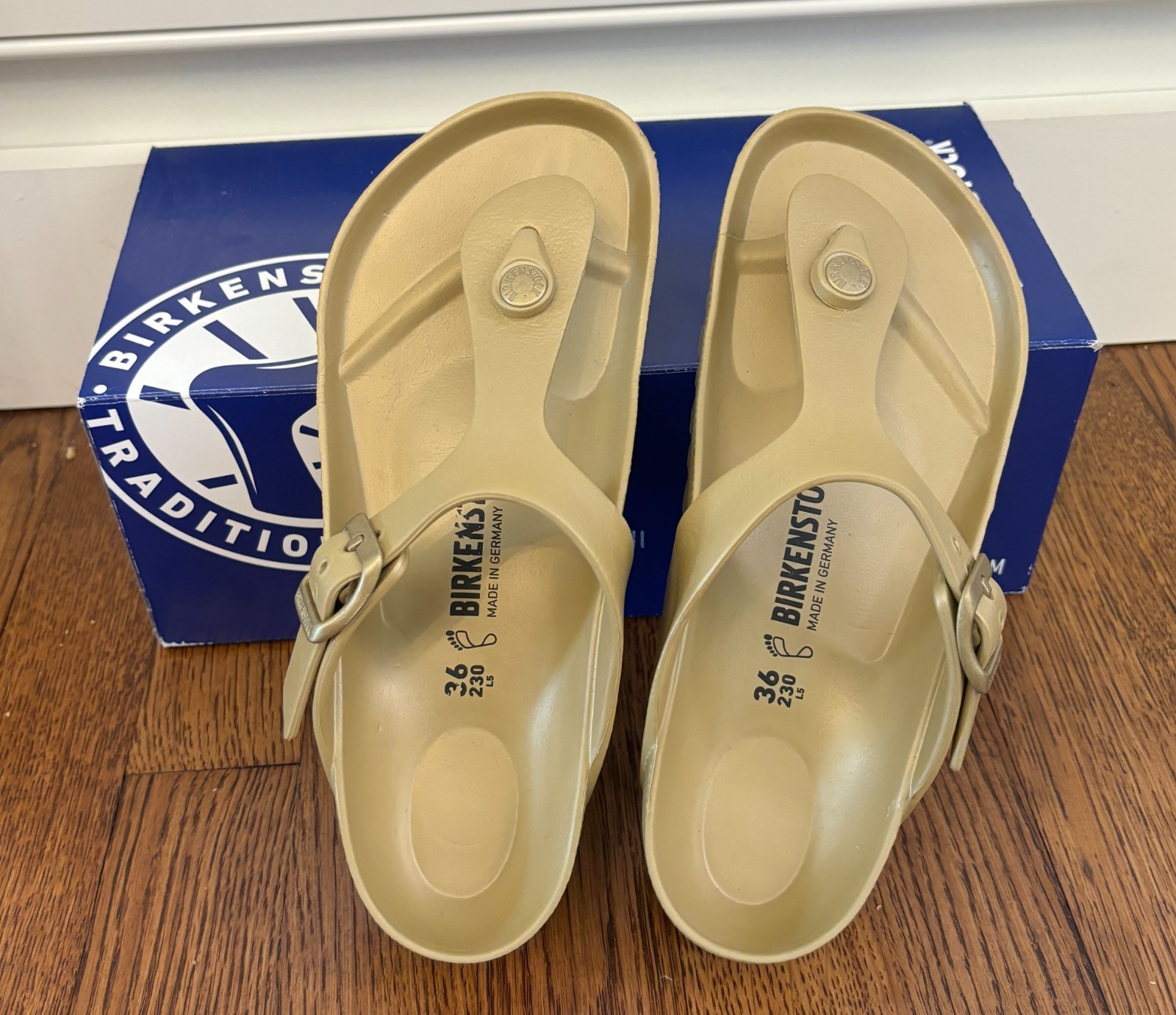 New!!! Birkenstock Gizeh EVA Glamour Gold 36, regular fit