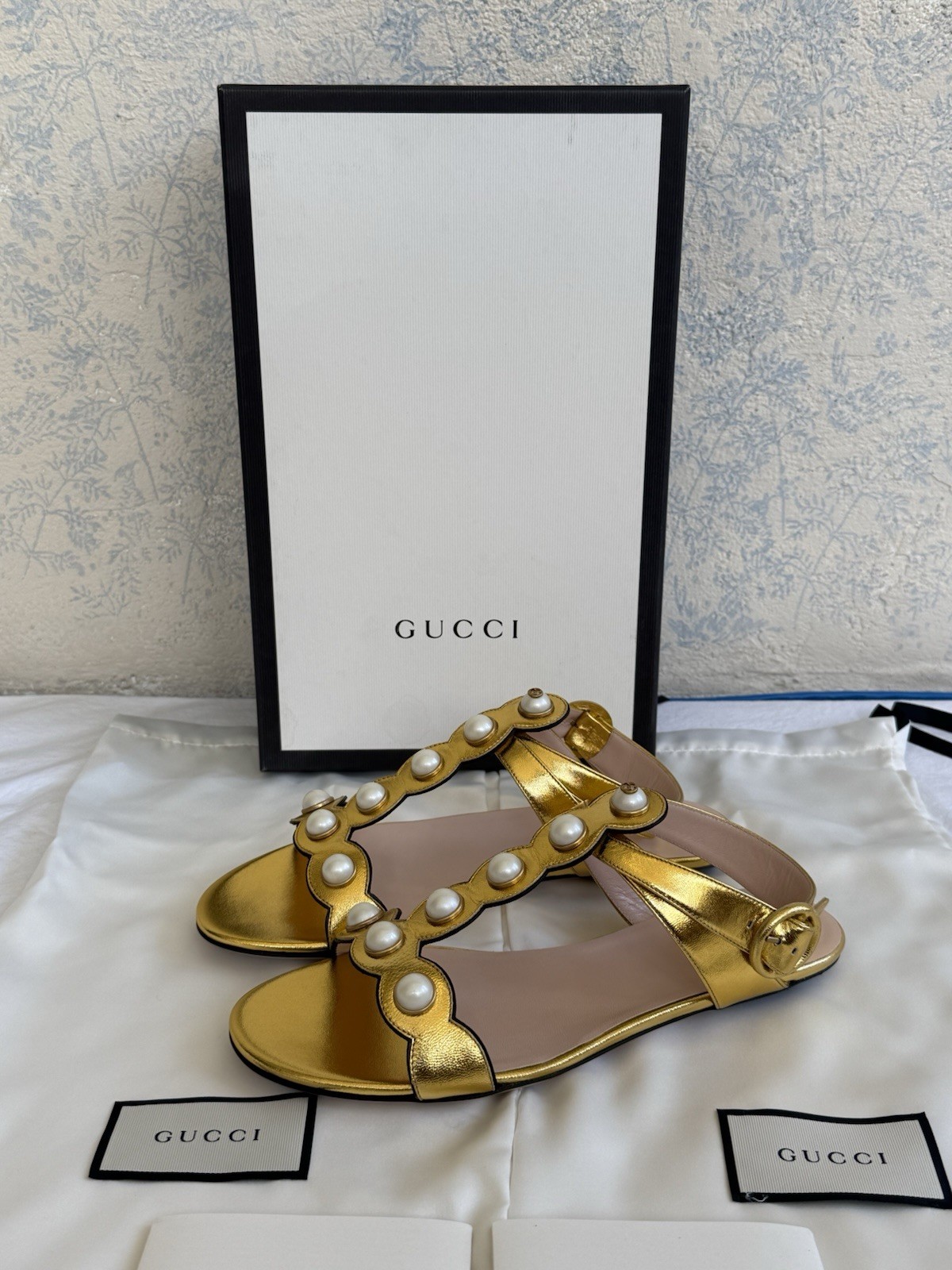 NIB Gucci Marmont Pearl Metallic Gold Leather T-Strap Sandals 37 $900 Retail