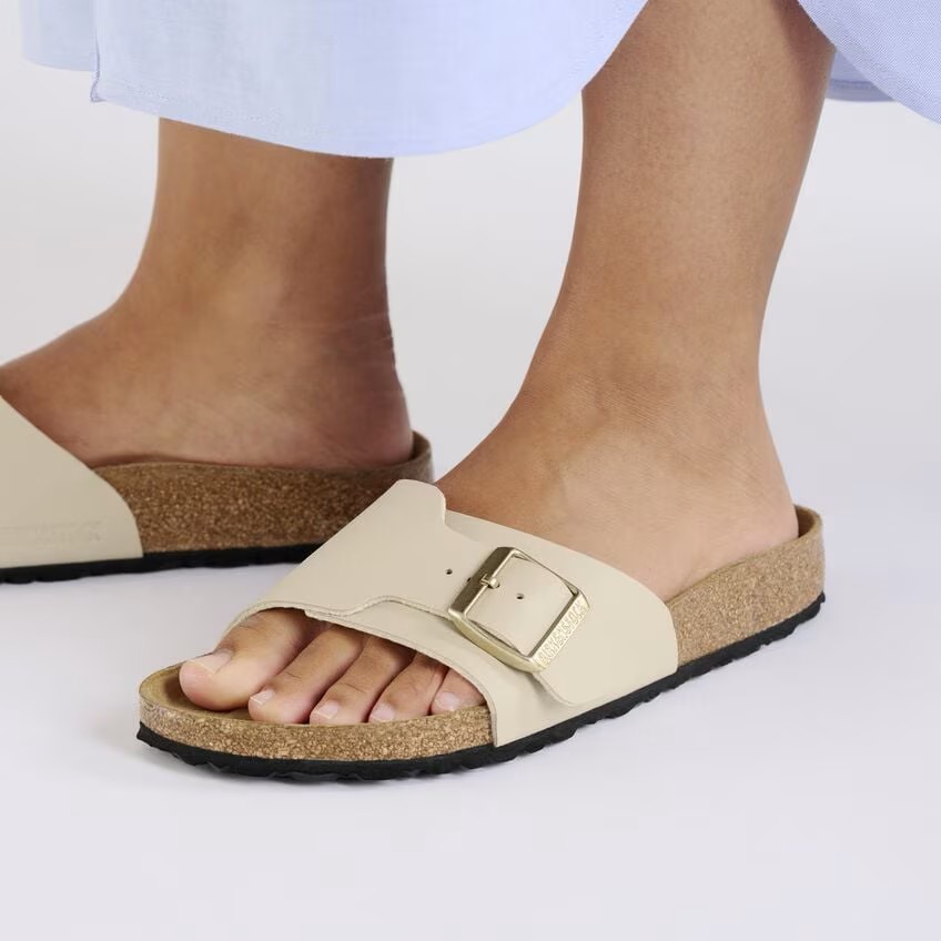 BIRKENSTOCK CATALINA SANDCASTLE MEDIUM/NARROW WIDTH SANDALS SAND