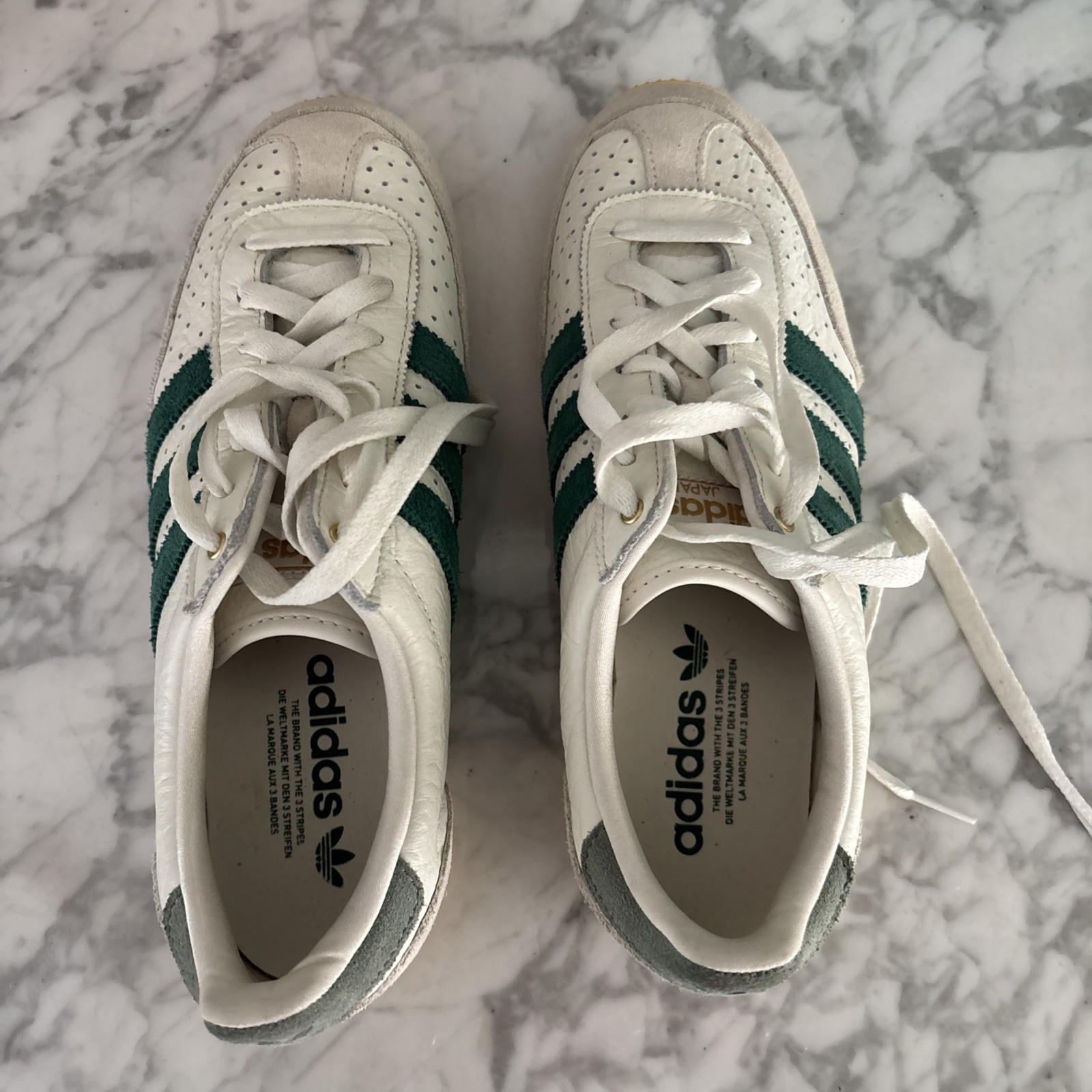 adidas Japan Women’s Size 9.5 US Off White Collegiate Green Orange Tint JI2663
