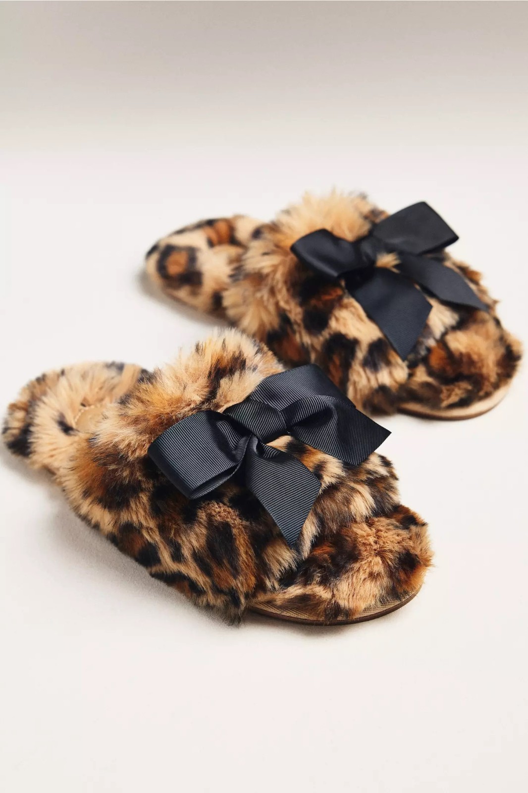NWT Anthropologie Maeve Faux Fur Open Toe Bow Slippers Leopard Size S 6-7